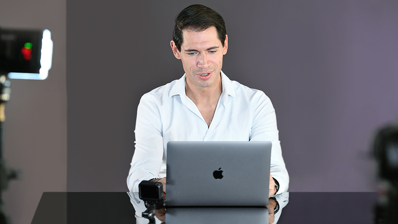 Virtuelles Meeting, Homeoffice online Chat, Videocall Coaching Online Coaching Virtuelles Meeting, Chat, Remote, Videocall, Telefon, Homeoffice, SocialMedia